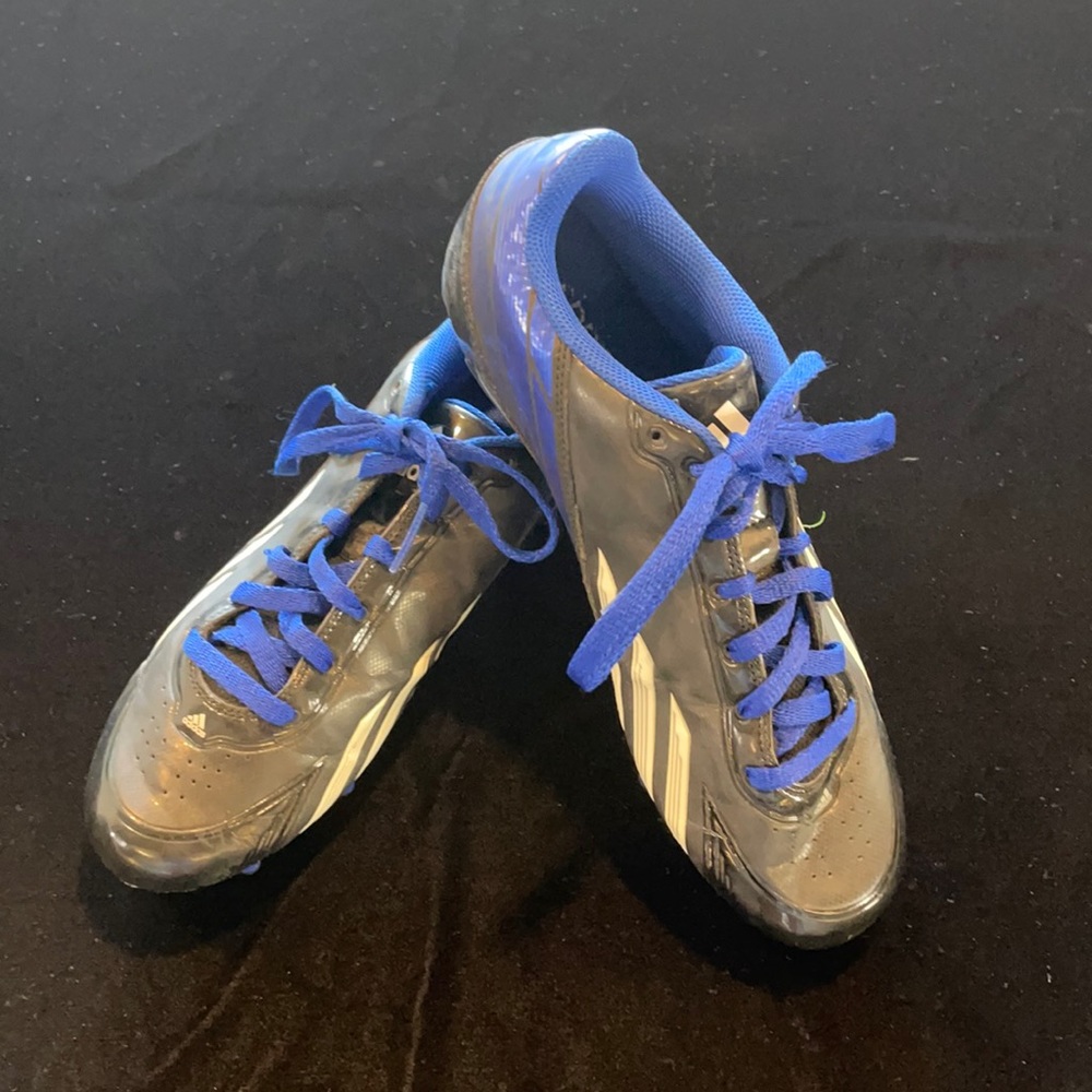[ADIDAS] - Boys Cleats